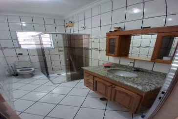 Belo Sobrado à venda no Bairro do Jardim Anhangüera na Rua Júlio Vicente Ferreira