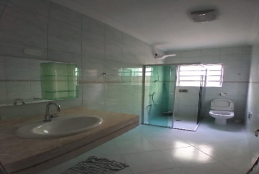 Belo Sobrado à venda no Bairro do Jardim Anhangüera na Rua Júlio Vicente Ferreira