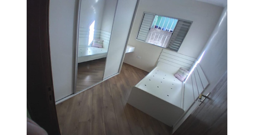 Belo Sobrado à venda no Bairro do Jardim Anhangüera na Rua Júlio Vicente Ferreira