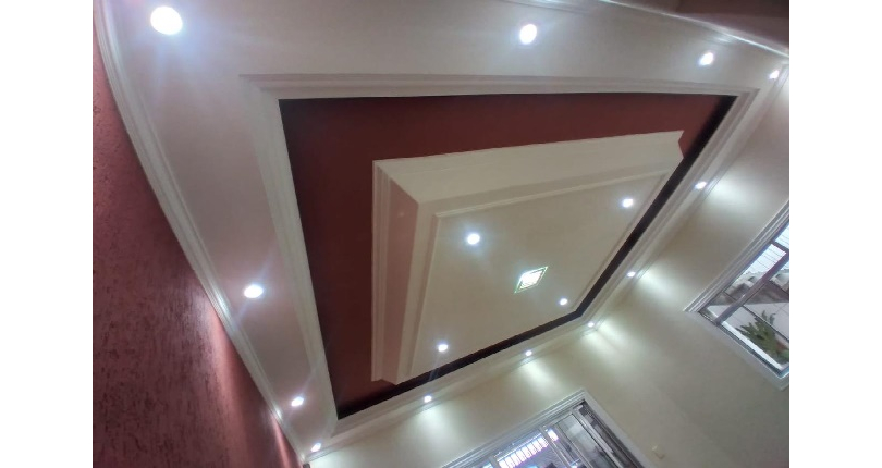 Belo Sobrado à venda no Bairro do Jardim Anhangüera na Rua Júlio Vicente Ferreira