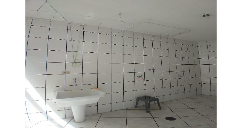 Belo Sobrado à venda no Bairro do Jardim Anhangüera na Rua Júlio Vicente Ferreira