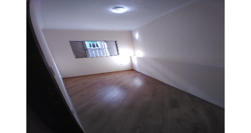 Belo Sobrado à venda no Bairro do Jardim Anhangüera na Rua Júlio Vicente Ferreira