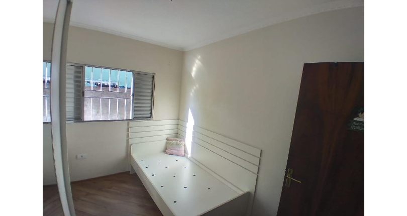 Belo Sobrado à venda no Bairro do Jardim Anhangüera na Rua Júlio Vicente Ferreira