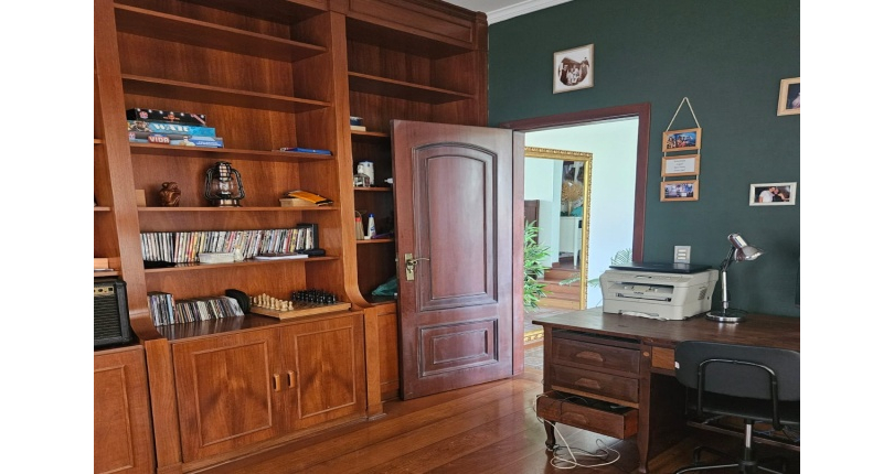 Belo Sobrado à venda no Bairro do City América na Rua Icádio,