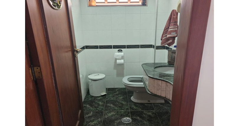 Belo Sobrado à venda no Bairro do City América na Rua Icádio,