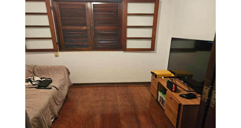 Belo Sobrado à venda no Bairro do City América na Rua Icádio,