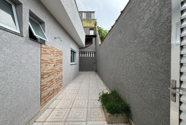 Bela Casa à venda no Bairro da Vila Guedes na Rua Confidencia Musical,