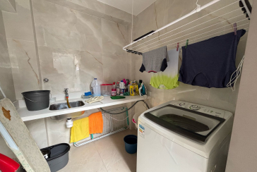 Bela Casa à venda no Bairro da Vila Guedes na Rua Confidencia Musical,