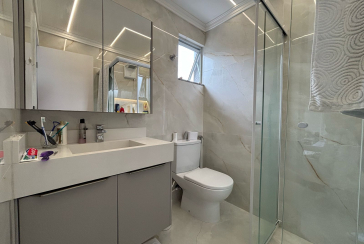 Bela Casa à venda no Bairro da Vila Guedes na Rua Confidencia Musical,