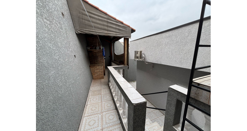 Bela Casa à venda no Bairro da Vila Guedes na Rua Confidencia Musical,