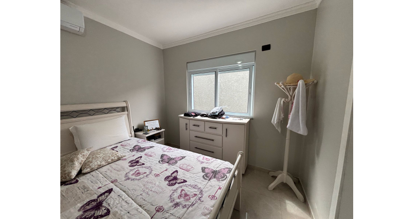 Bela Casa à venda no Bairro da Vila Guedes na Rua Confidencia Musical,