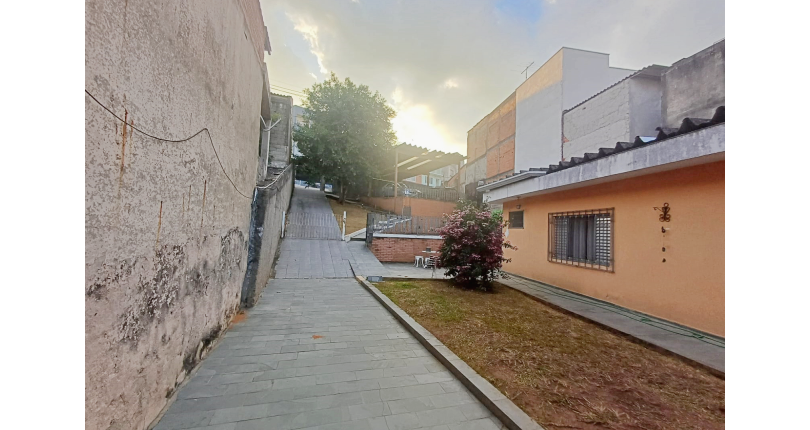 Chacara à venda no Bairro da Mutinga na Rua Opala,