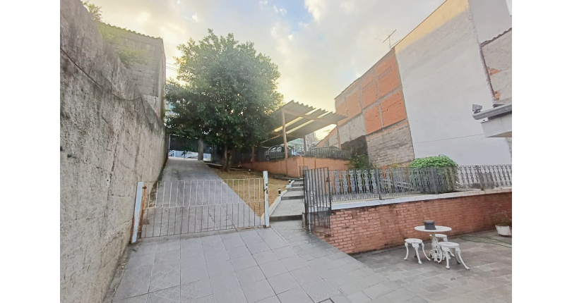 Chacara à venda no Bairro da Mutinga na Rua Opala,