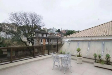 Lindo Sobrado à venda no Bairro do City América na Avenida Cardeal Motta,