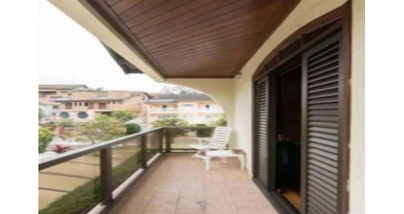 Lindo Sobrado à venda no Bairro do City América na Avenida Cardeal Motta,