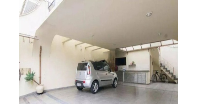 Lindo Sobrado à venda no Bairro do City América na Avenida Cardeal Motta,