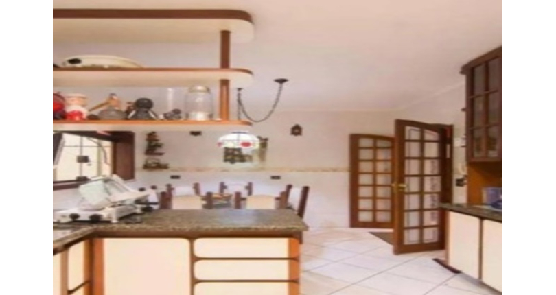 Lindo Sobrado à venda no Bairro do City América na Avenida Cardeal Motta,