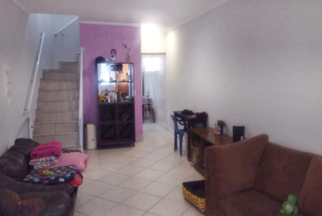 Sobrado à venda em Mongaguá no Bairro da Vila Vera Cruz na Avenida Governador Mario Covas Junior,