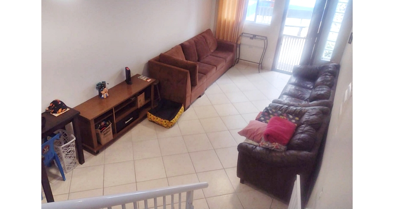 Sobrado à venda em Mongaguá no Bairro da Vila Vera Cruz na Avenida Governador Mario Covas Junior,