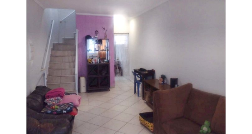 Sobrado à venda em Mongaguá no Bairro da Vila Vera Cruz na Avenida Governador Mario Covas Junior,