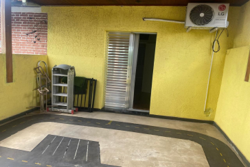 Belo Sobrado à venda no Bairro do Parque São Domingos na Rua Inácio Luís da Costa