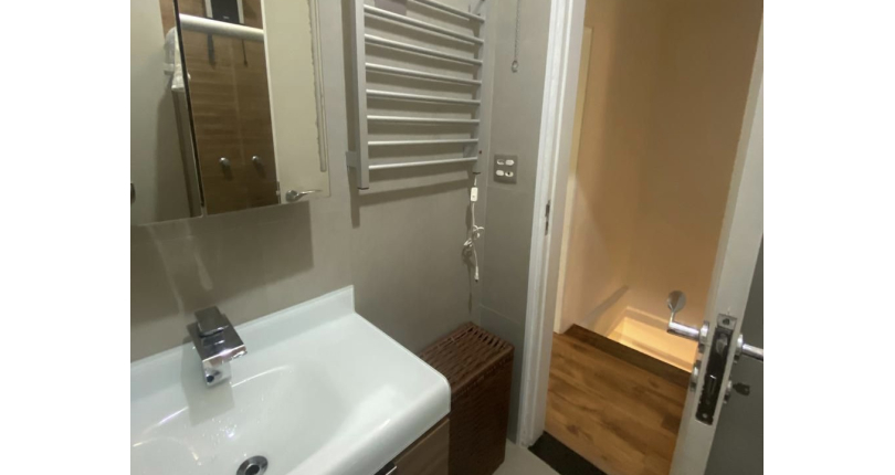 Belo Sobrado à venda no Bairro do Parque São Domingos na Rua Inácio Luís da Costa