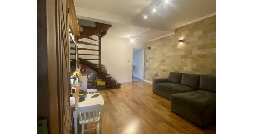 Belo Sobrado à venda no Bairro do Parque São Domingos na Rua Inácio Luís da Costa