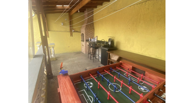 Belo Sobrado à venda no Bairro do Parque São Domingos na Rua Inácio Luís da Costa