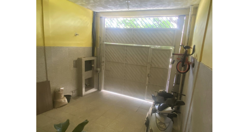 Belo Sobrado à venda no Bairro do Parque São Domingos na Rua Inácio Luís da Costa