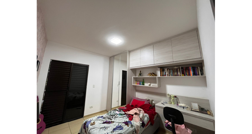 Lindo Sobrado à venda no Parque Anhanguera (São Domingos)