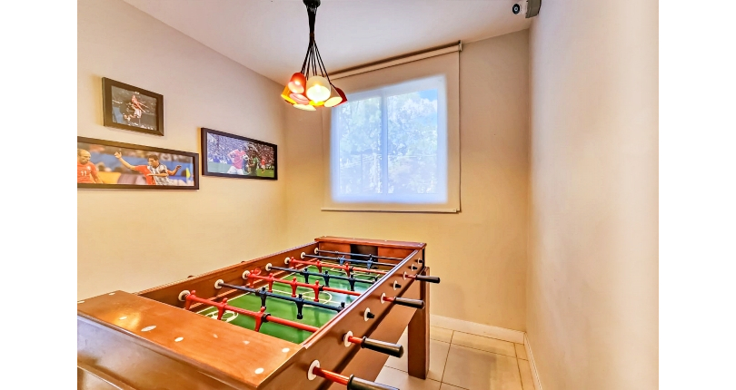  Apartamento à venda no Bairro do Jardim Íris na Avenida Raimundo Pereira de Magalhães 2616