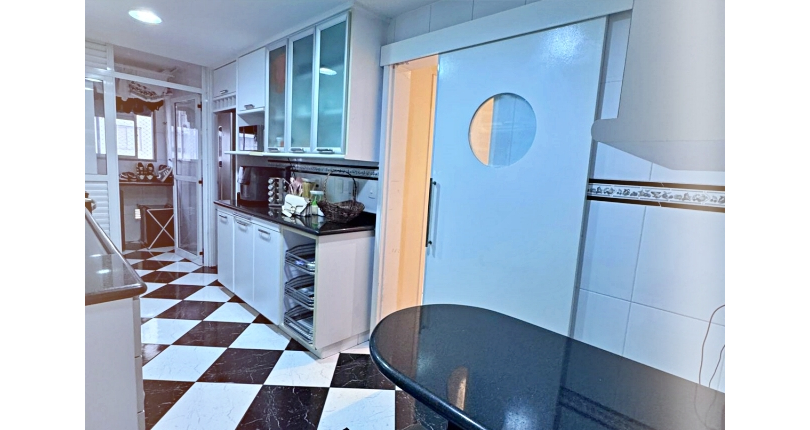 Apartamento à venda no Bairro do Alto da Lapa na Rua Jorge Americano 195