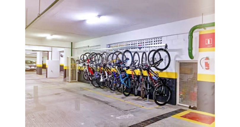 Apartamento à venda no Bairro do Alto da Lapa na Rua Jorge Americano 195