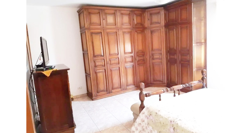 Sobrado à venda no Bairro da Cidade D'Abril na Rua Dianora