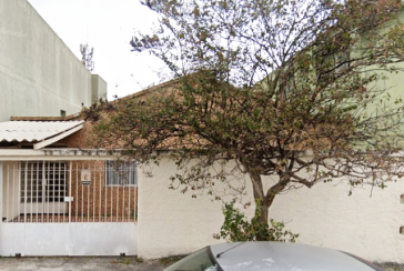 Terreno à venda no Bairro da Vila Santa Edwiges na Rua Agamenon Magalhães