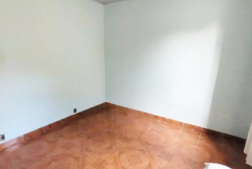 Terreno à venda no Bairro da Vila Santa Edwiges na Rua Agamenon Magalhães