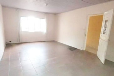 Terreno à venda no Bairro da Vila Santa Edwiges na Rua Agamenon Magalhães