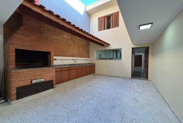 Belo Sobrado à venda no Bairro da Vila Albertina na Rua Antônio Pires