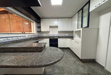 Belo Sobrado à venda no Bairro da Vila Albertina na Rua Antônio Pires