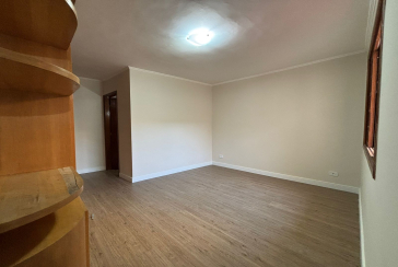 Belo Sobrado à venda no Bairro da Vila Albertina na Rua Antônio Pires