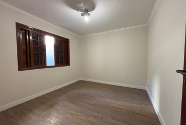 Belo Sobrado à venda no Bairro da Vila Albertina na Rua Antônio Pires