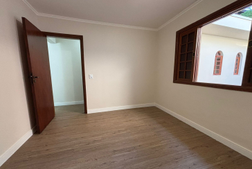 Belo Sobrado à venda no Bairro da Vila Albertina na Rua Antônio Pires