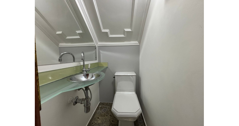 Belo Sobrado à venda no Bairro da Vila Albertina na Rua Antônio Pires