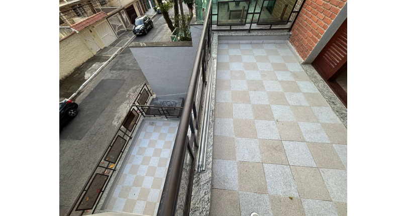 Belo Sobrado à venda no Bairro da Vila Albertina na Rua Antônio Pires