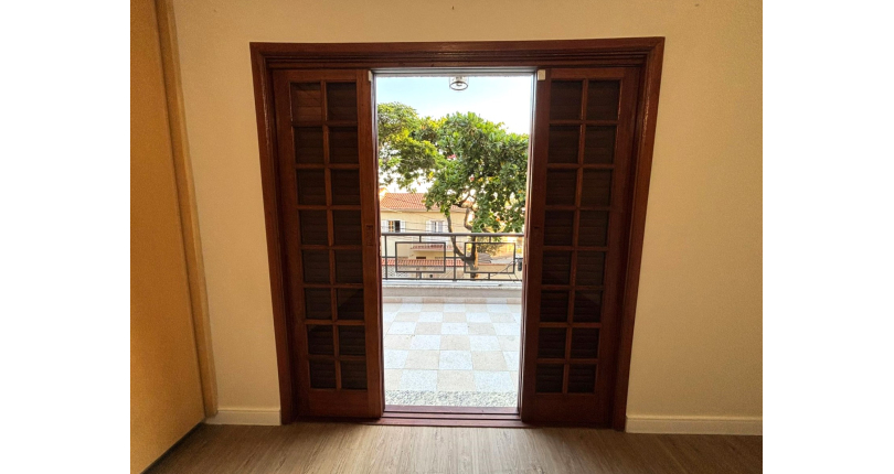 Belo Sobrado à venda no Bairro da Vila Albertina na Rua Antônio Pires