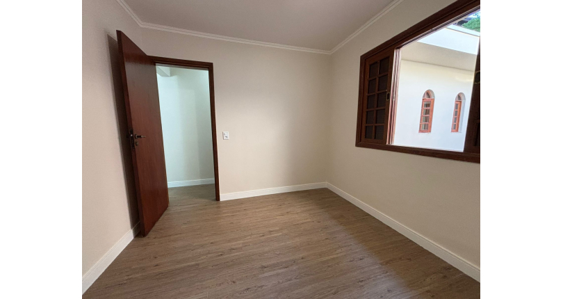 Belo Sobrado à venda no Bairro da Vila Albertina na Rua Antônio Pires