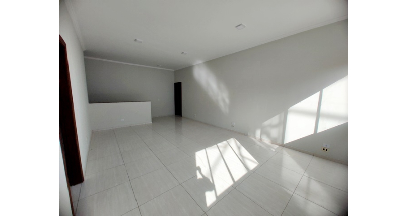  Imóvel Comercial à venda no Bairro do Jardim Santo Elias na Rua Durval Fernandes Chaves, 