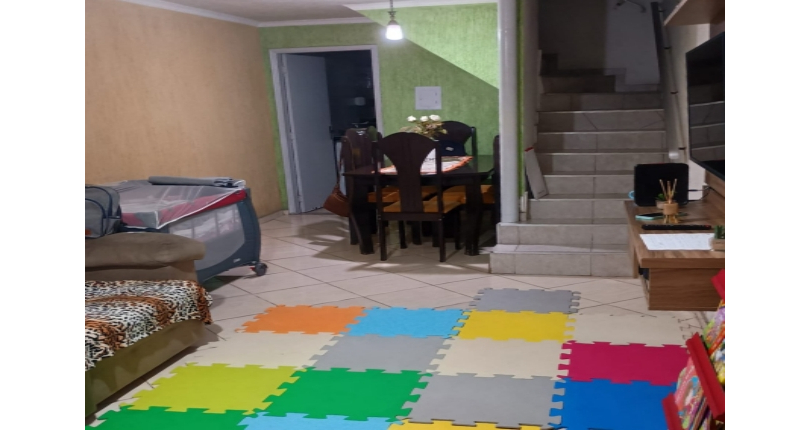 Bom Sobrado à venda no Bairro da Vila Nova Parada na Rua Ângelo Gayoto