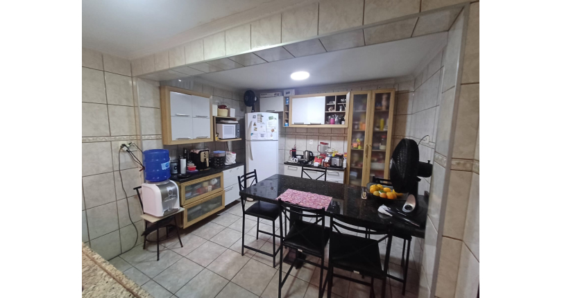  Sobrado à venda no Bairro do Jardim Mangalot na Rua Ramon Falcão,