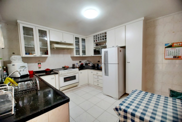 Sobrado à venda no Bairro do Conjunto Residencial Vista Verde na Rua Doutor Fernando de Oliveira Simões,